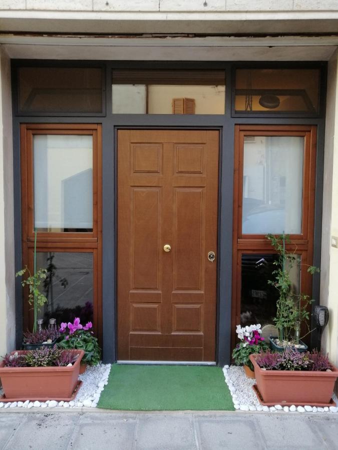Nuovo Borgo - Posizione Ideale Per Visitare L'Umbria, Perugia, Assisi E Le Altre Localita Deruta Exterior photo